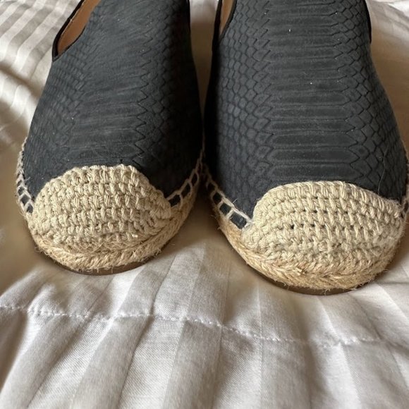 Vince Camuto Espadrilles NWOT Size 7 - Picture 3 of 6